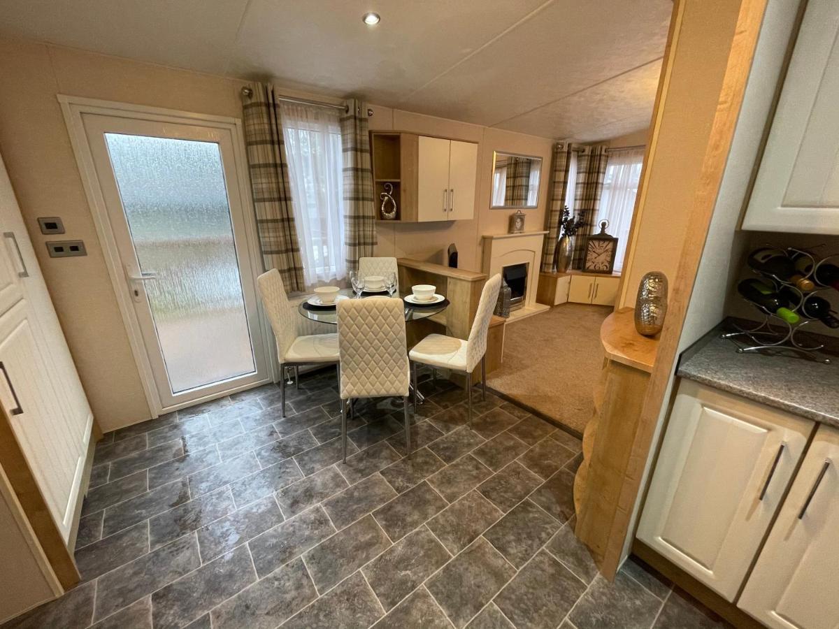 ג'דבורו Two Bedroom Caravan At Lilliarsedge מראה חיצוני תמונה