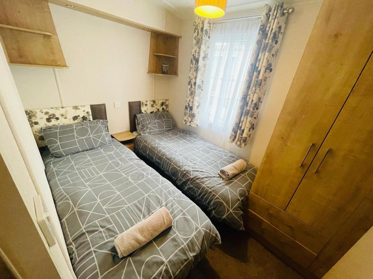 ג'דבורו Two Bedroom Caravan At Lilliarsedge מראה חיצוני תמונה